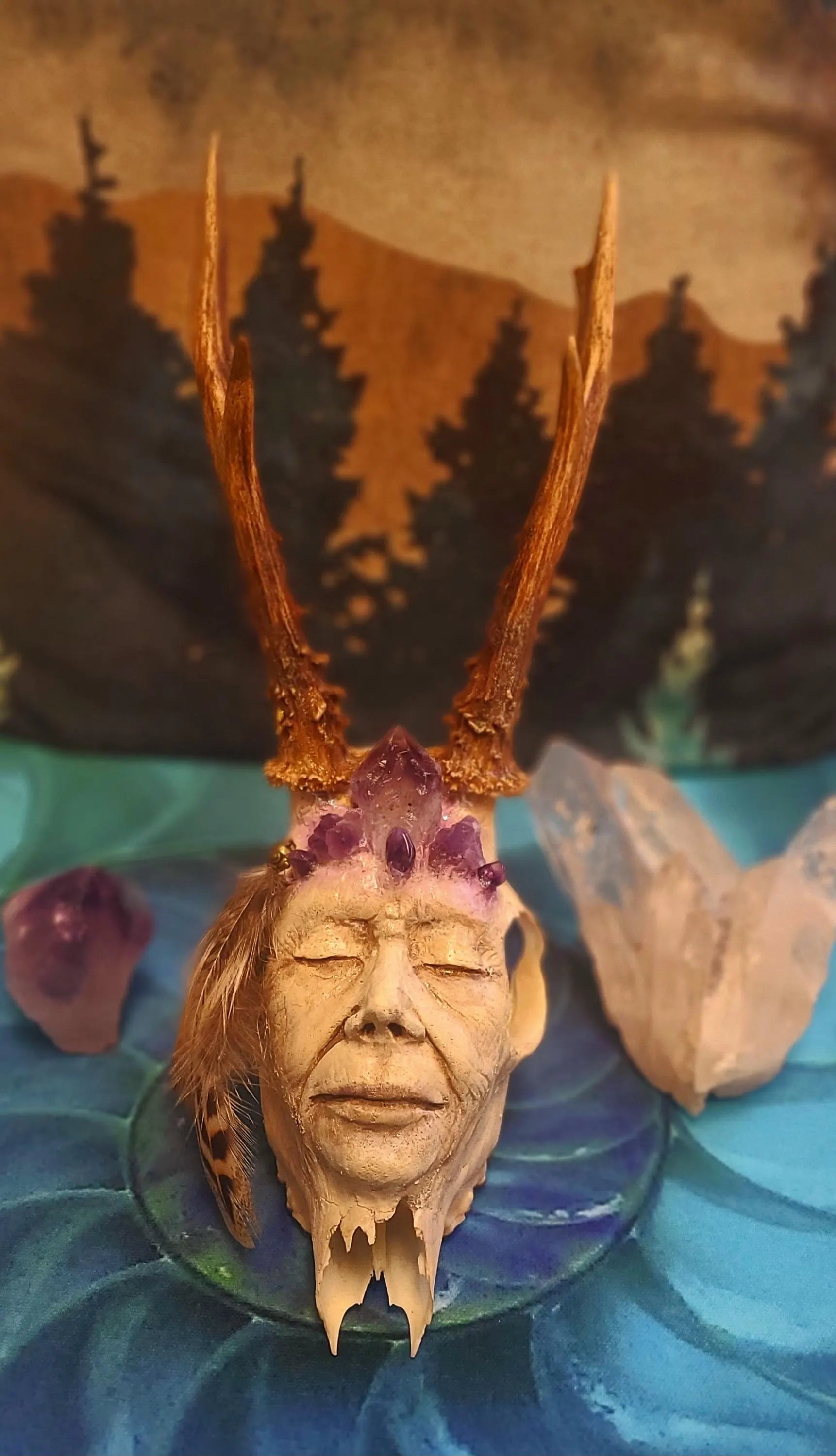 beauty-in-death-original-figurative-sculpture-studio-lighting-with-crystals